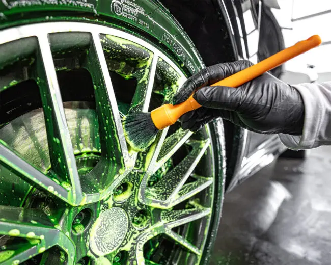 Moje Auto Detailer X-Neon Pro Präparat zur Reinigung von Felgen und Reifen 750 ml