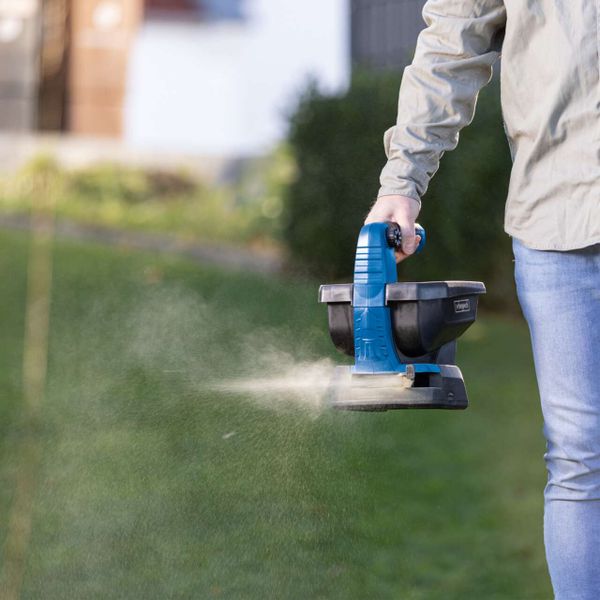 Scheppach Akku-Handstreuer C-GSP800-X | Streubreite 5m| Fassungsvermögen 3,5L| Flächenleistung 800m2